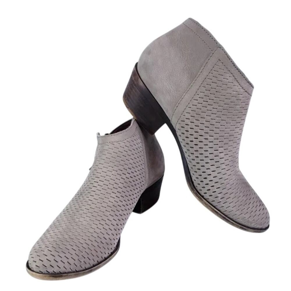 Lucky Brand Suede Perforated Ankle Booties 8.5M Western Everyday Wear Rustic